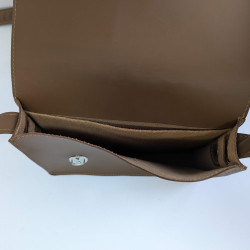 Caramel Pochette galuchat poche interieur